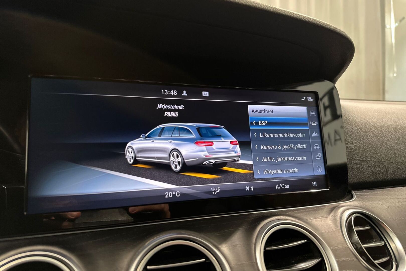 MERCEDES-BENZ E 19