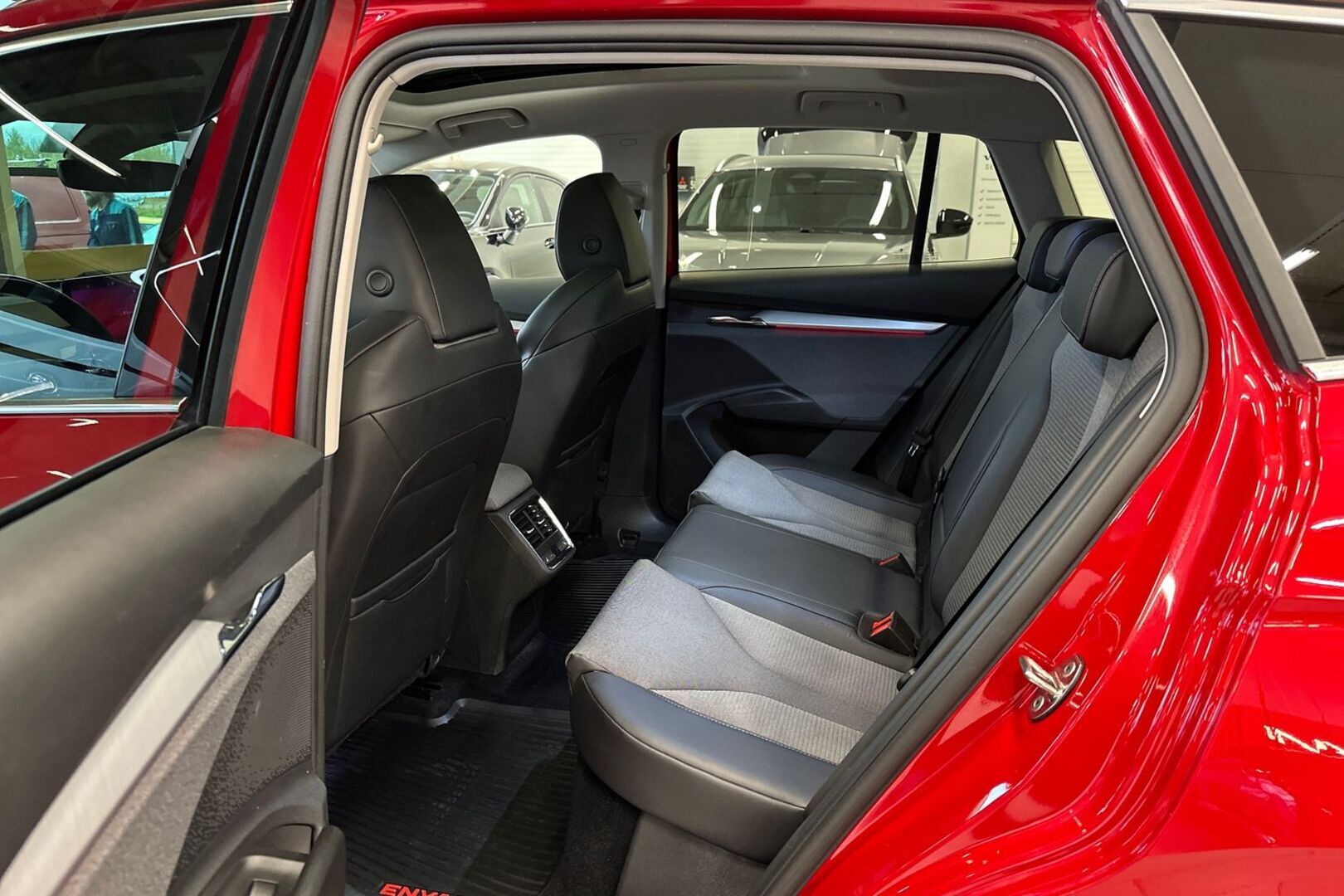 SKODA Enyaq 22