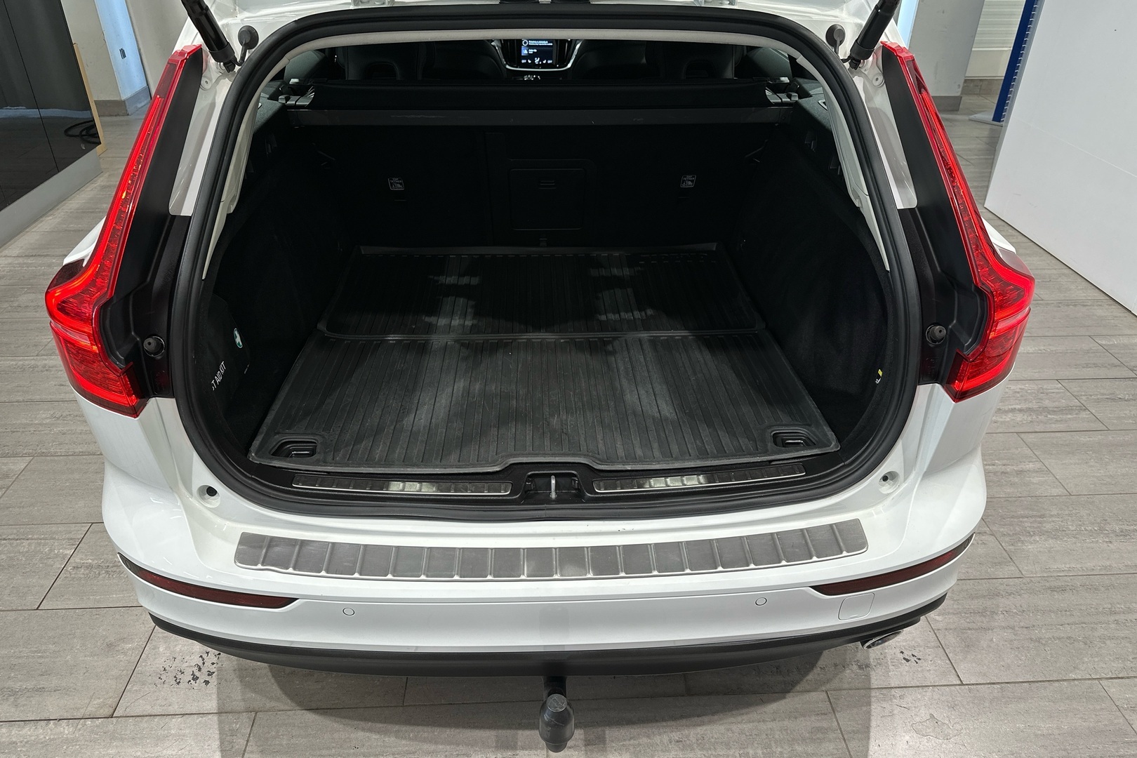 VOLVO V60 2019
