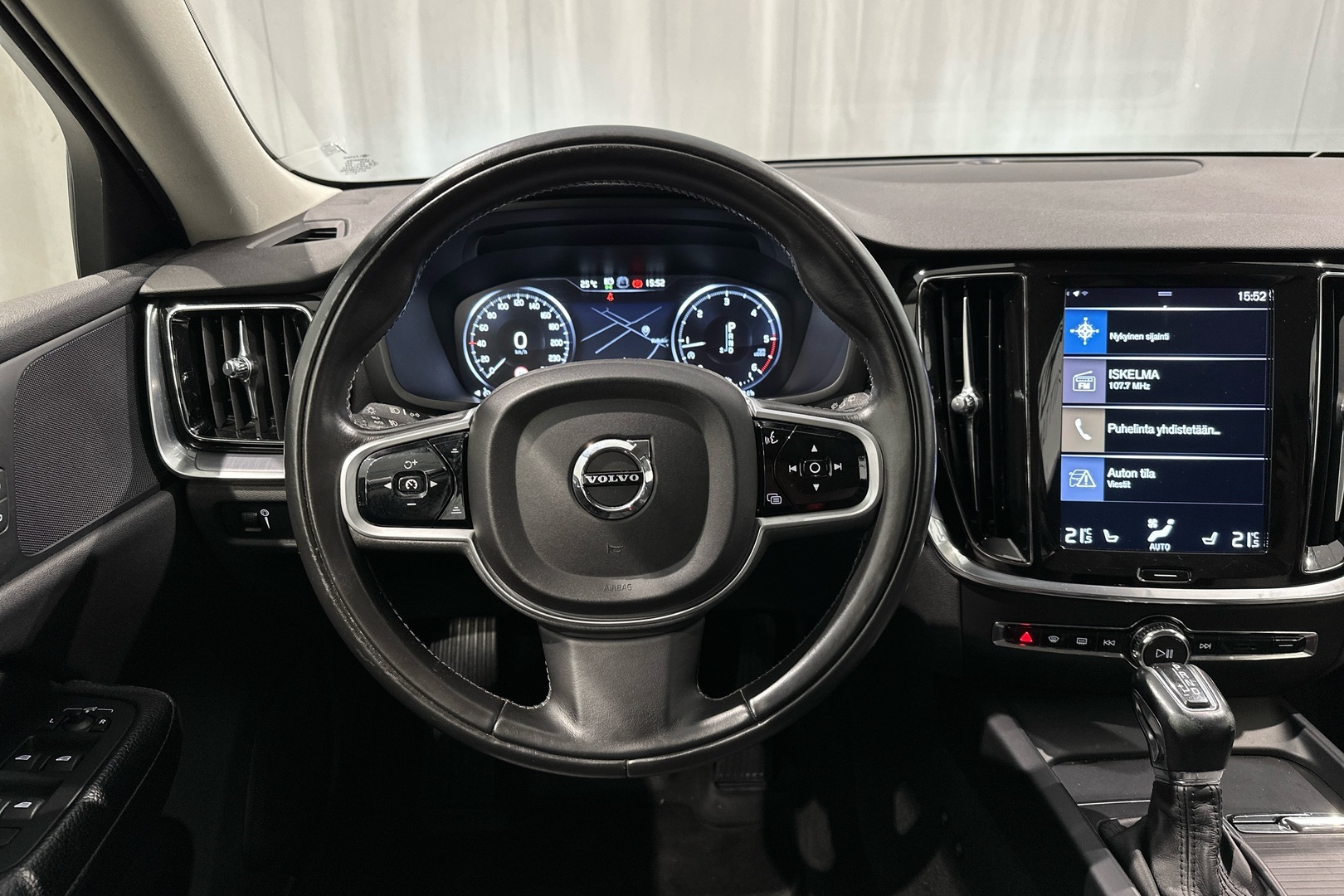 VOLVO V60 2019