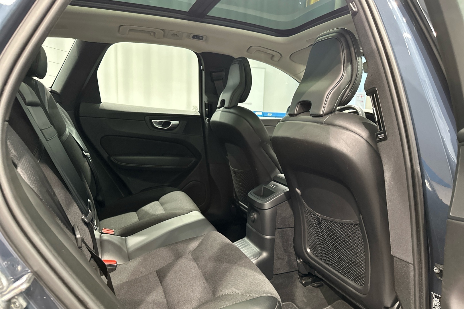 VOLVO XC60 2021