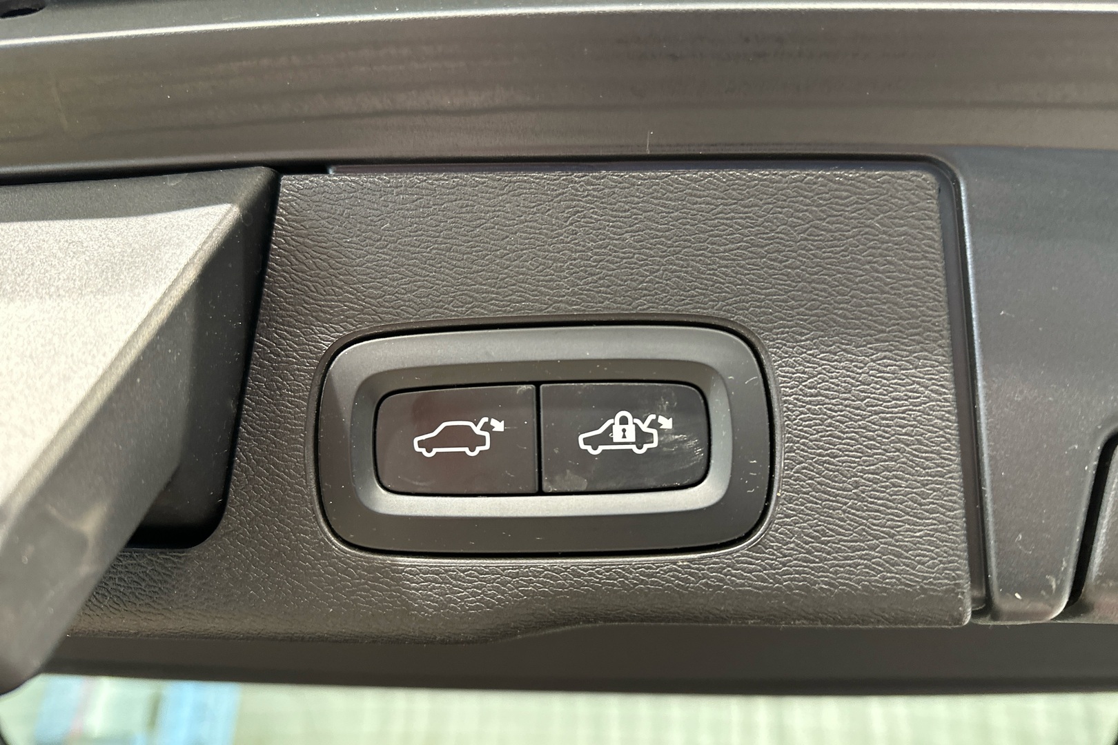 VOLVO XC60 2021