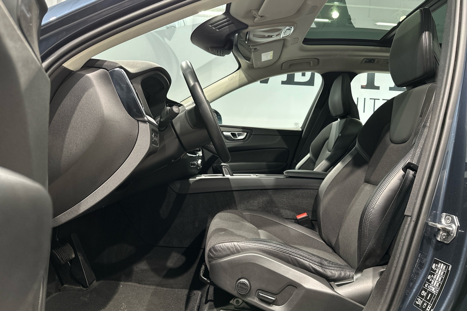 VOLVO XC60 2021