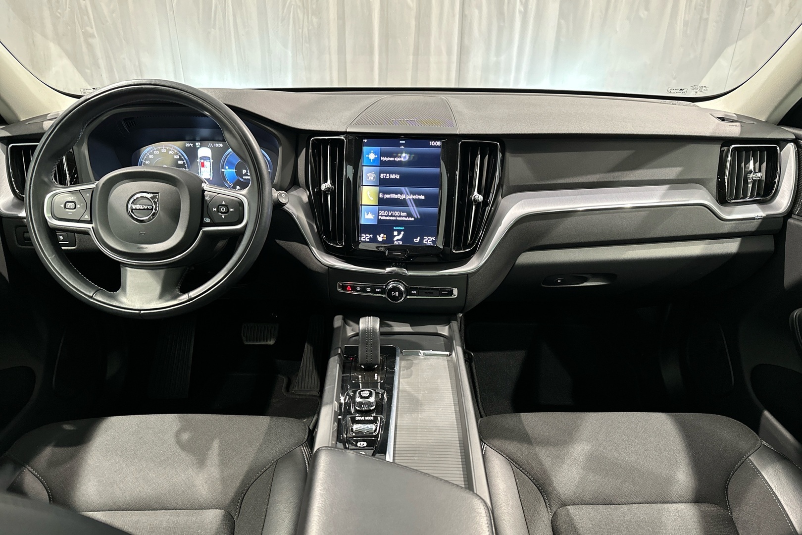 VOLVO XC60 2021