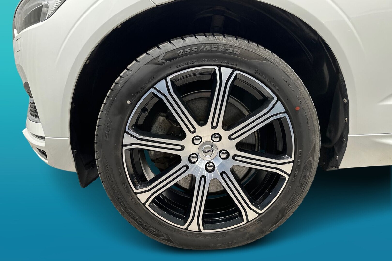 VOLVO XC60 2021