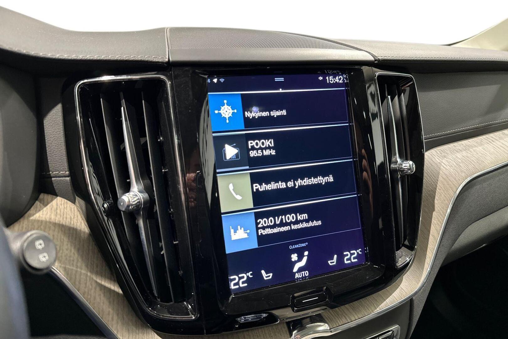 VOLVO XC60 2021