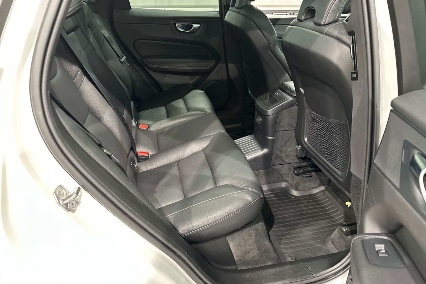 VOLVO XC60 2021