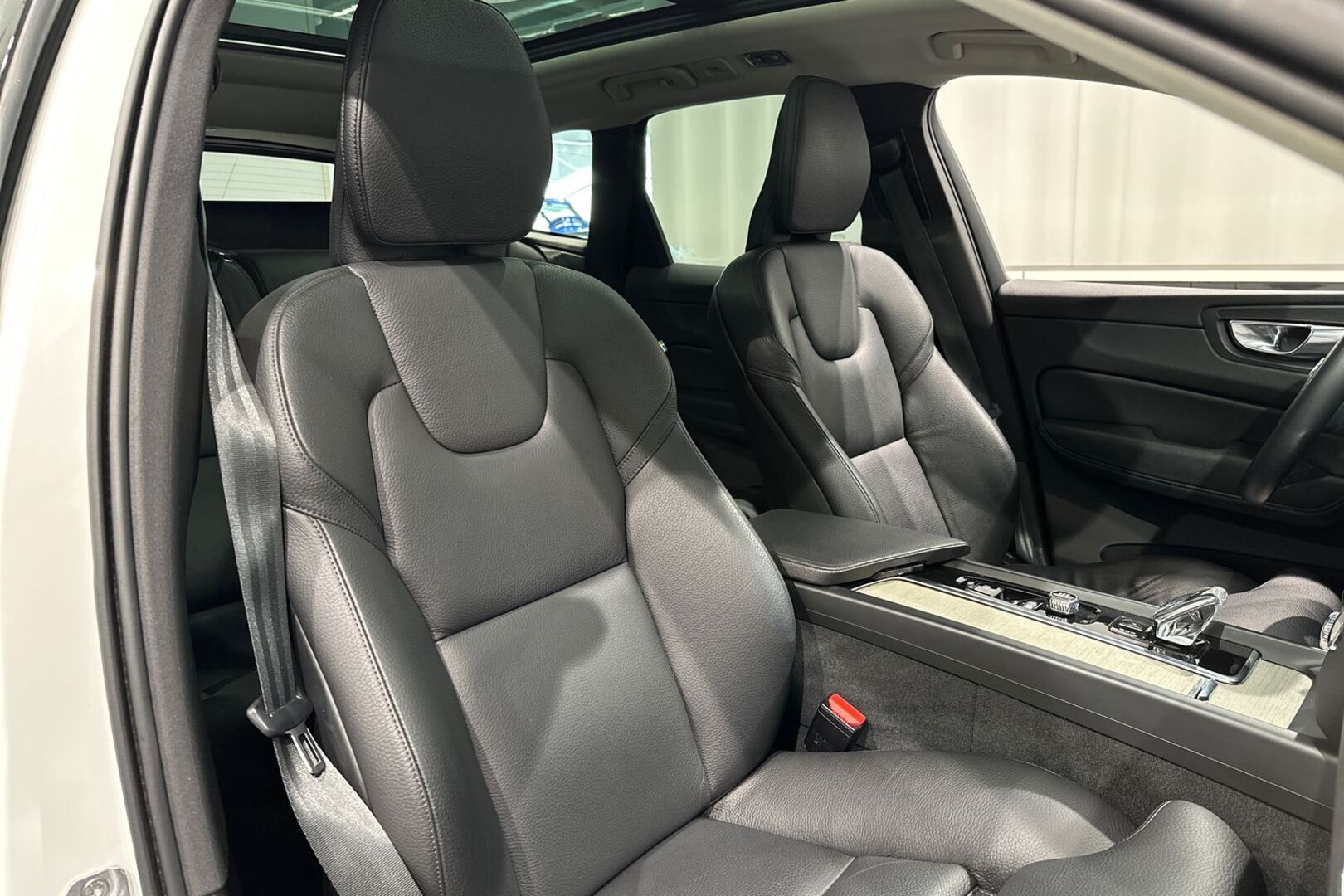 VOLVO XC60 2021
