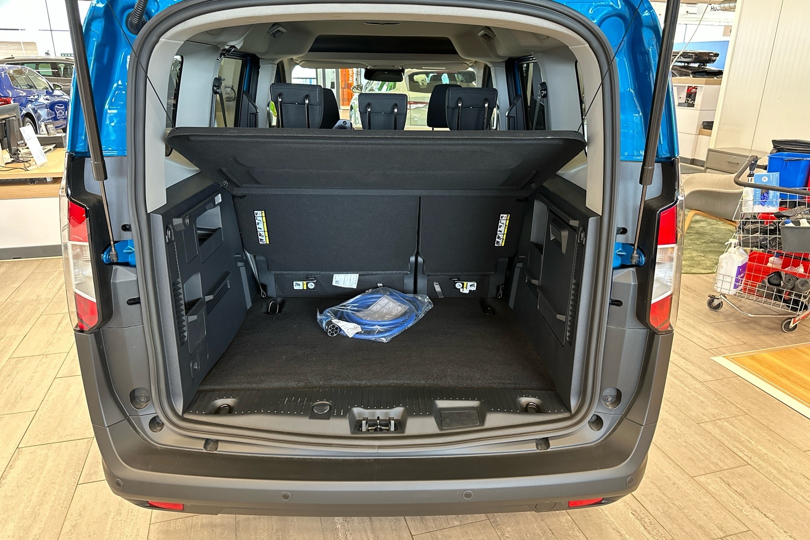 FORD Tourneo Courier 2025