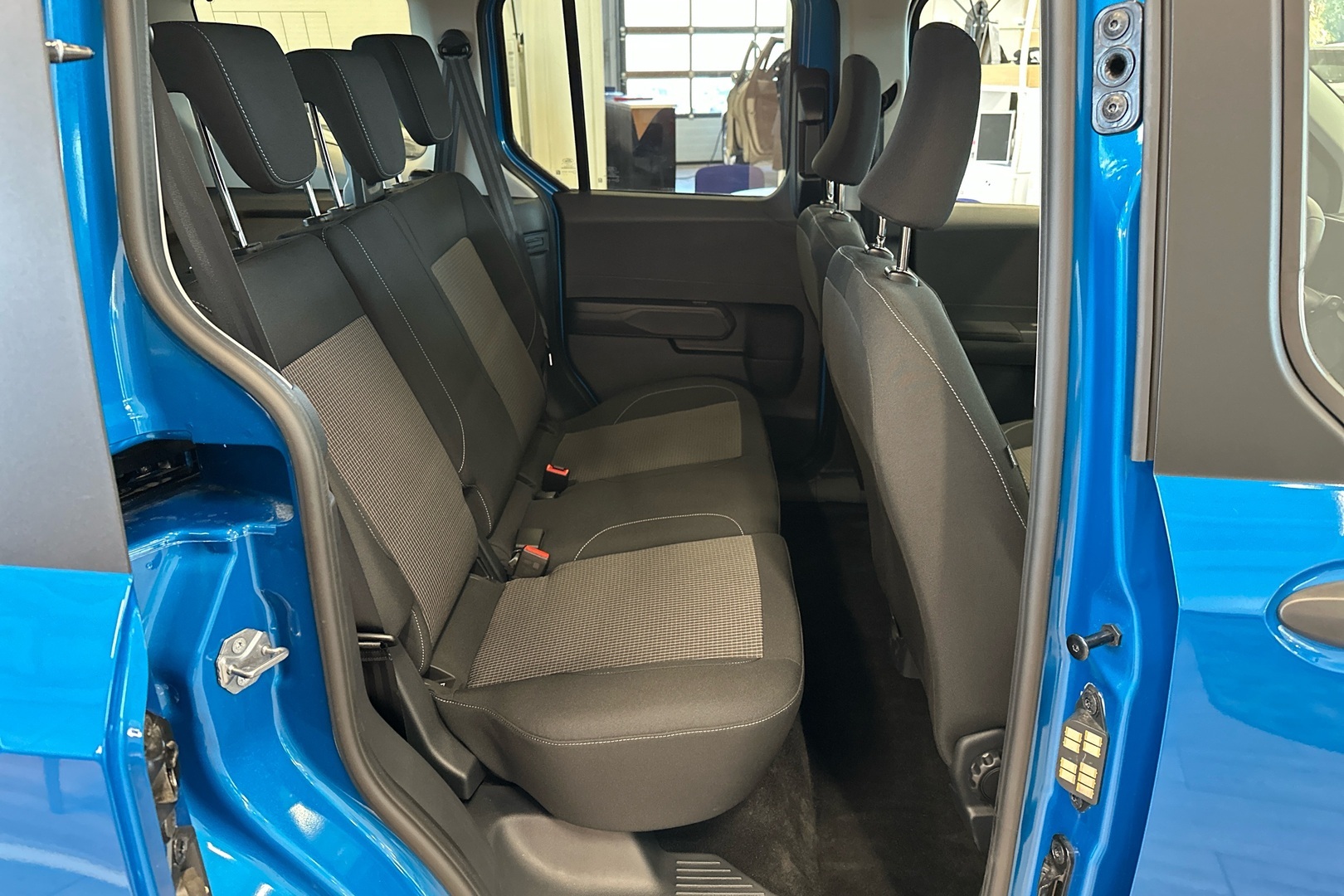 FORD Tourneo Courier 2025