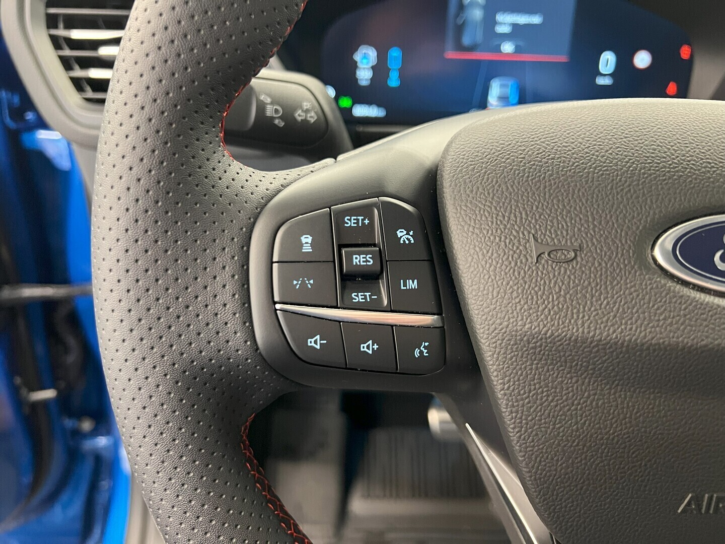 FORD Kuga 2026