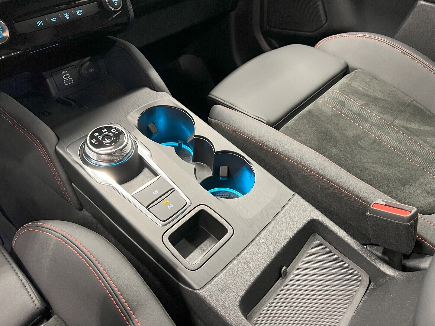 FORD Kuga 2026
