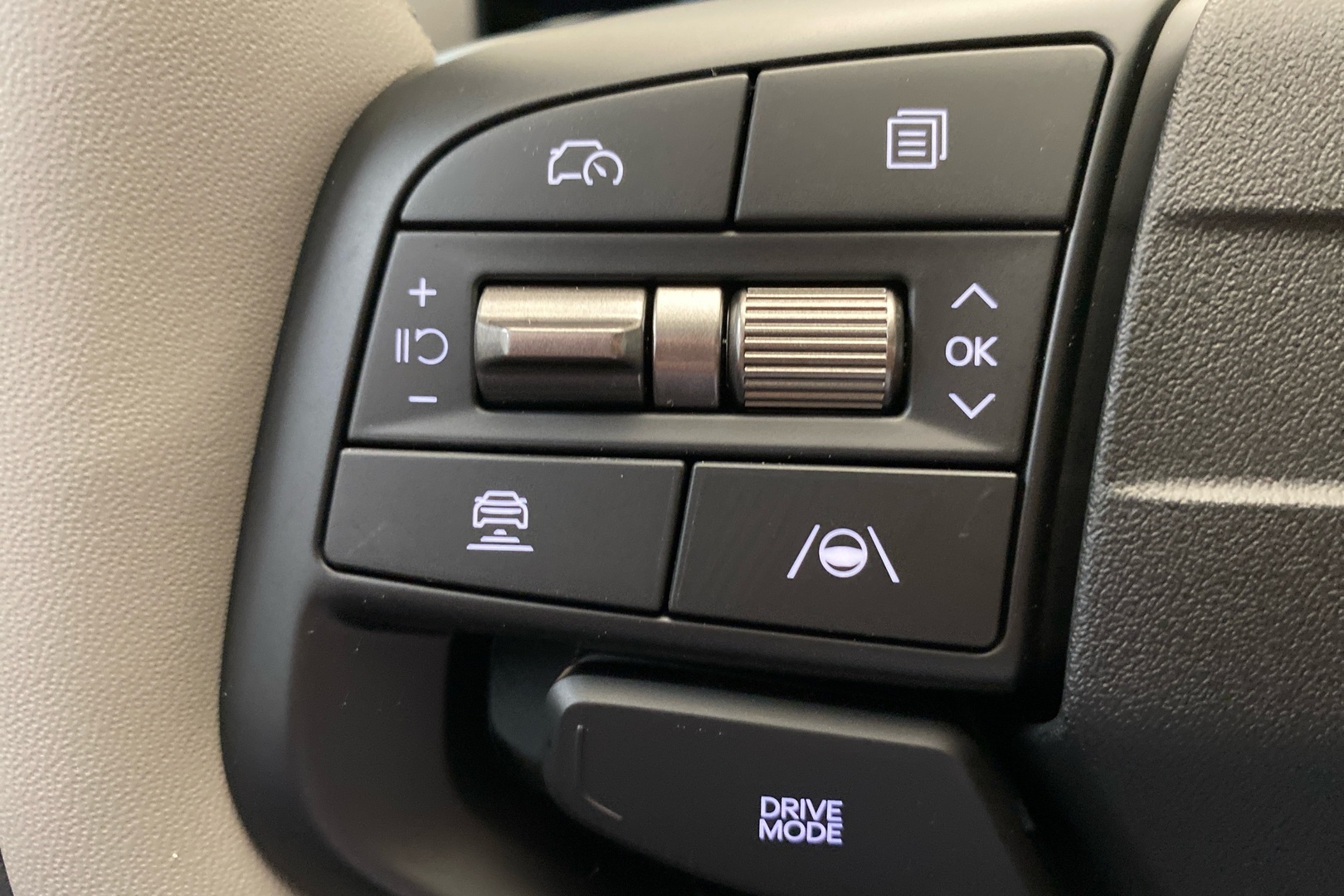 KIA EV4 2026
