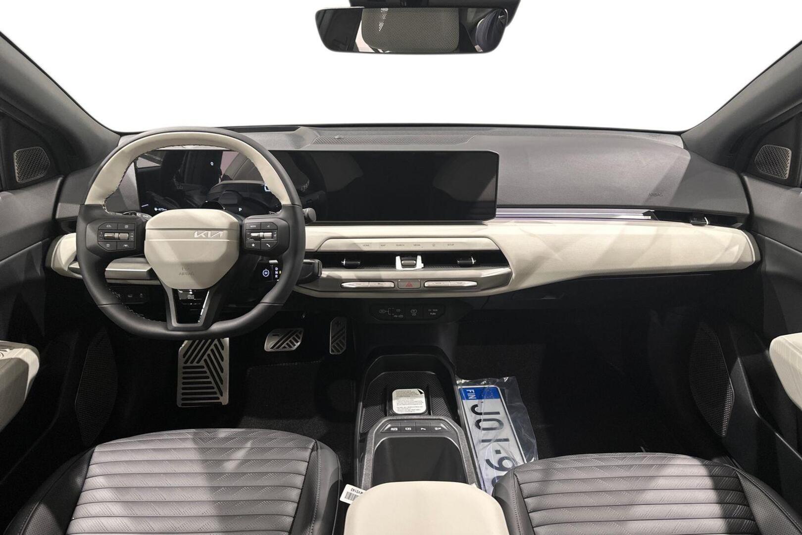 KIA EV4 2025