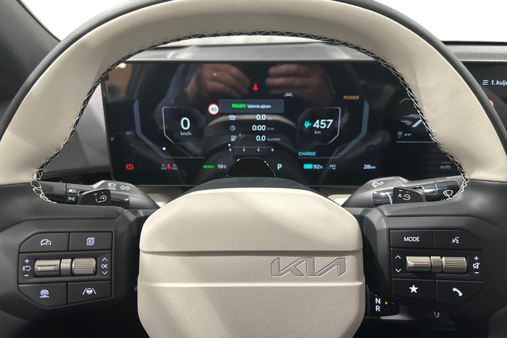 KIA EV4 2025