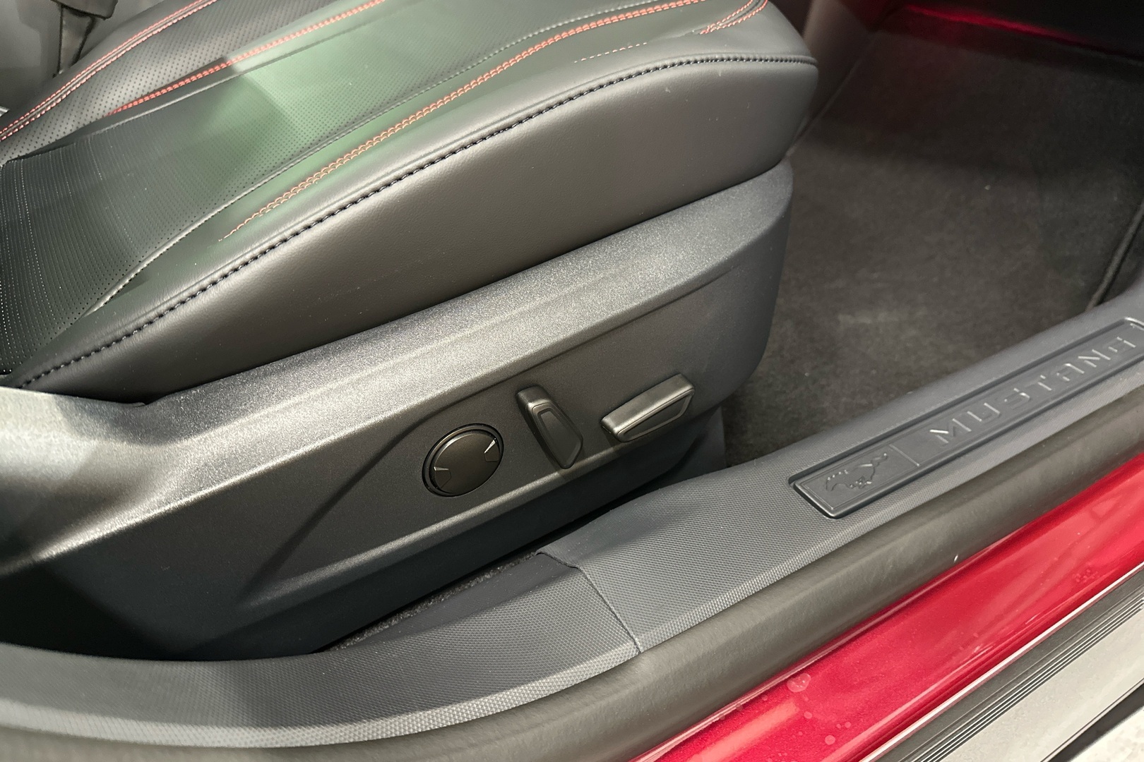 FORD Mustang Mach-E 2025