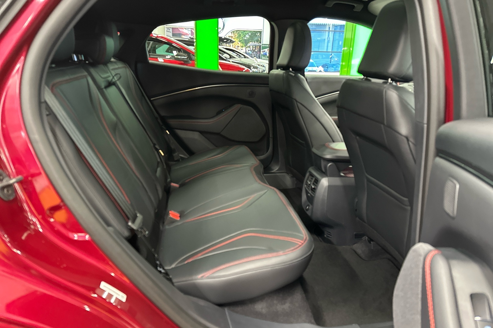 FORD Mustang Mach-E 2025