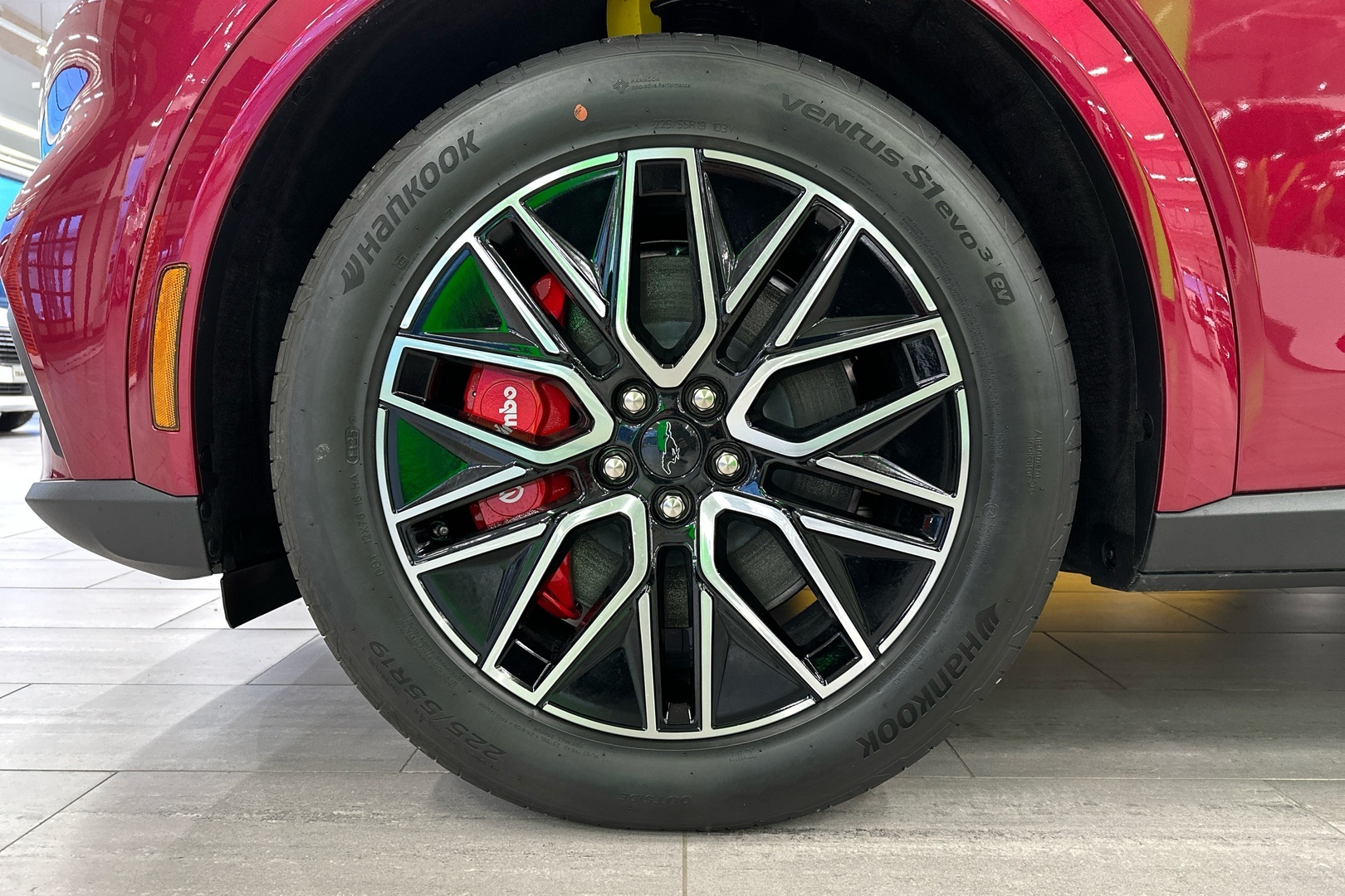 FORD Mustang Mach-E 2025