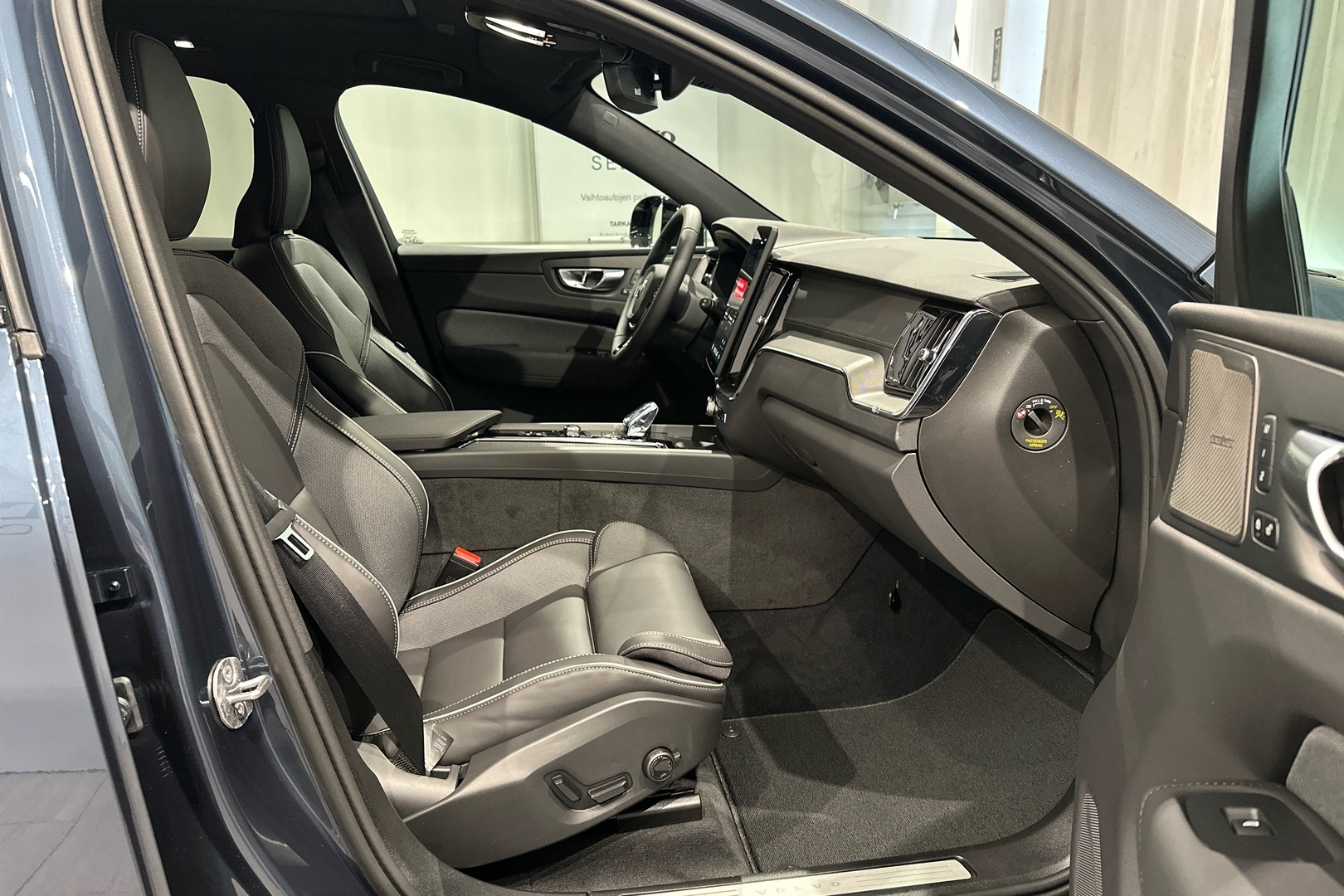 VOLVO XC60 10