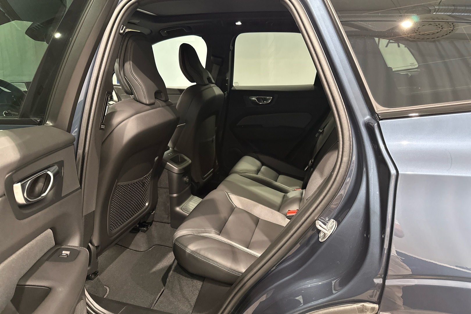 VOLVO XC60 11