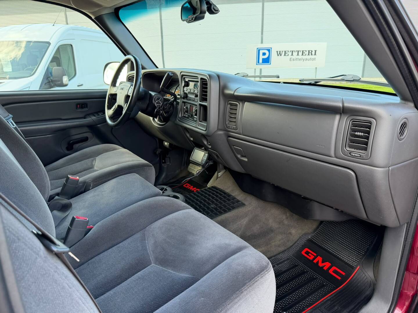 GMC Sierra 13