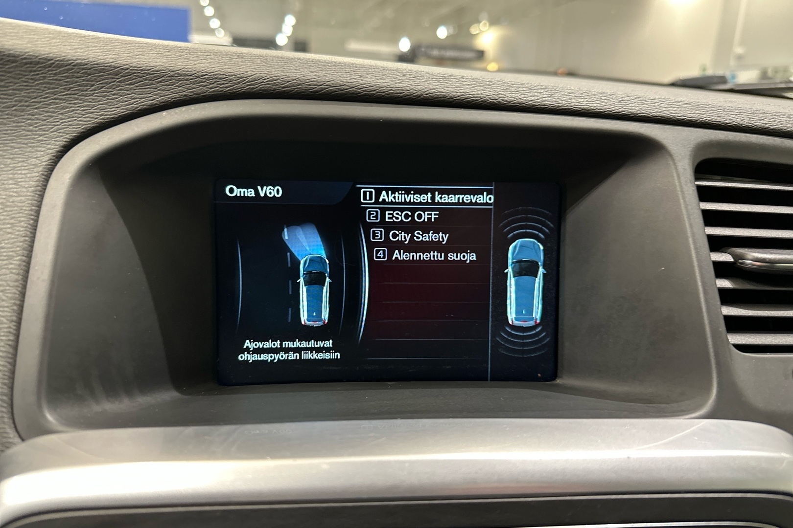 VOLVO V60 Cross Country 2017