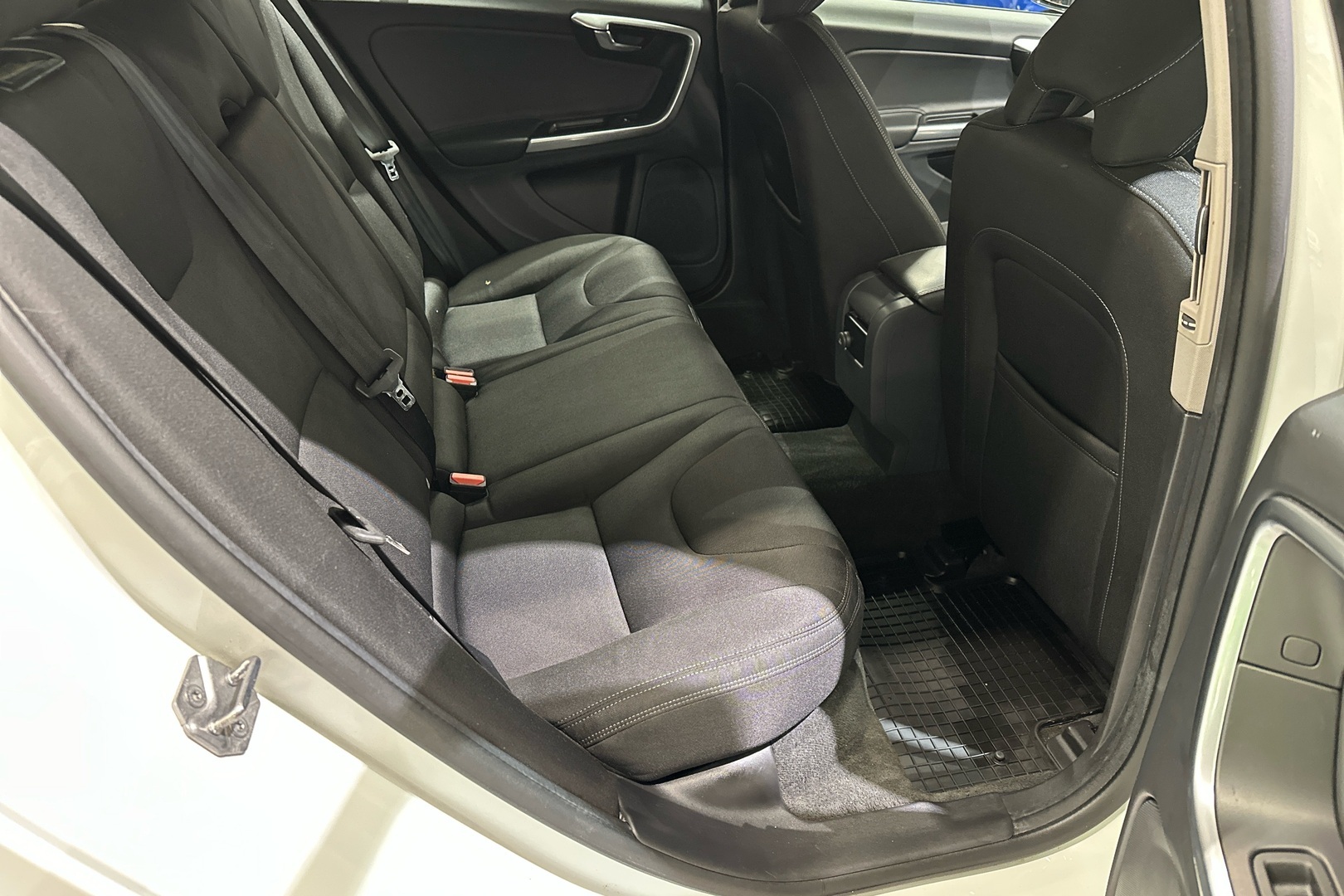 VOLVO V60 Cross Country 2017