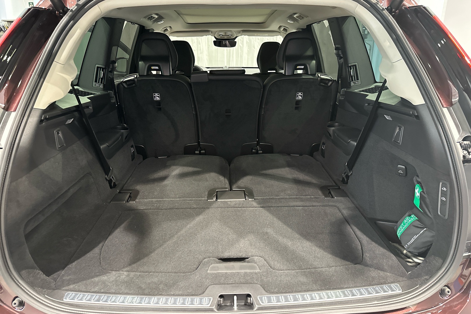 VOLVO XC90 22