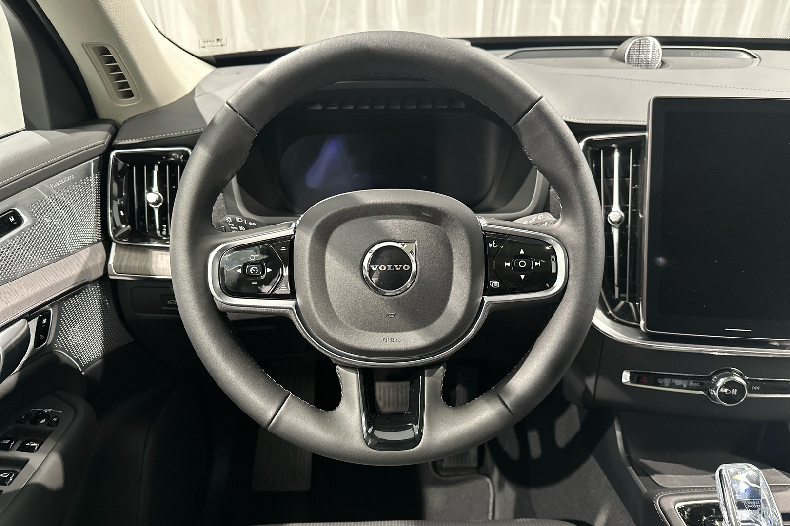 VOLVO XC90 9