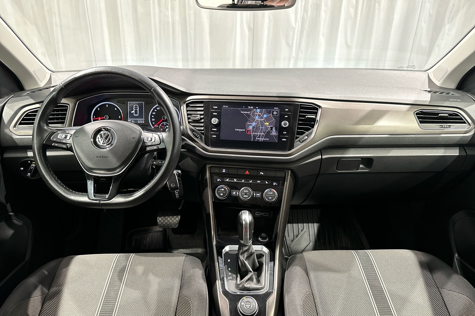 VOLKSWAGEN T-Roc 2018