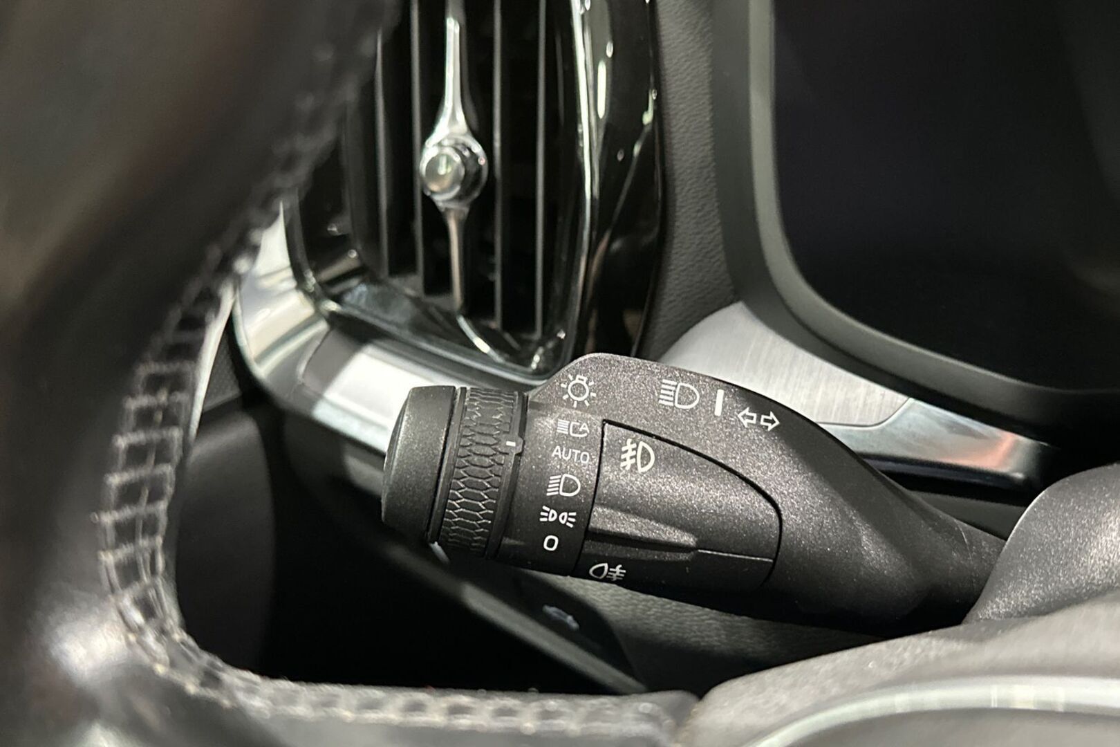 VOLVO V60 2019