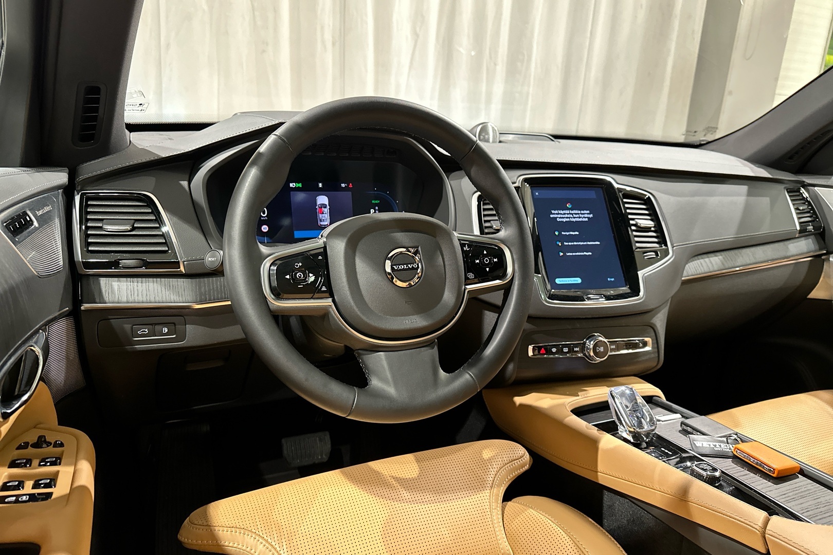 VOLVO XC90 2025