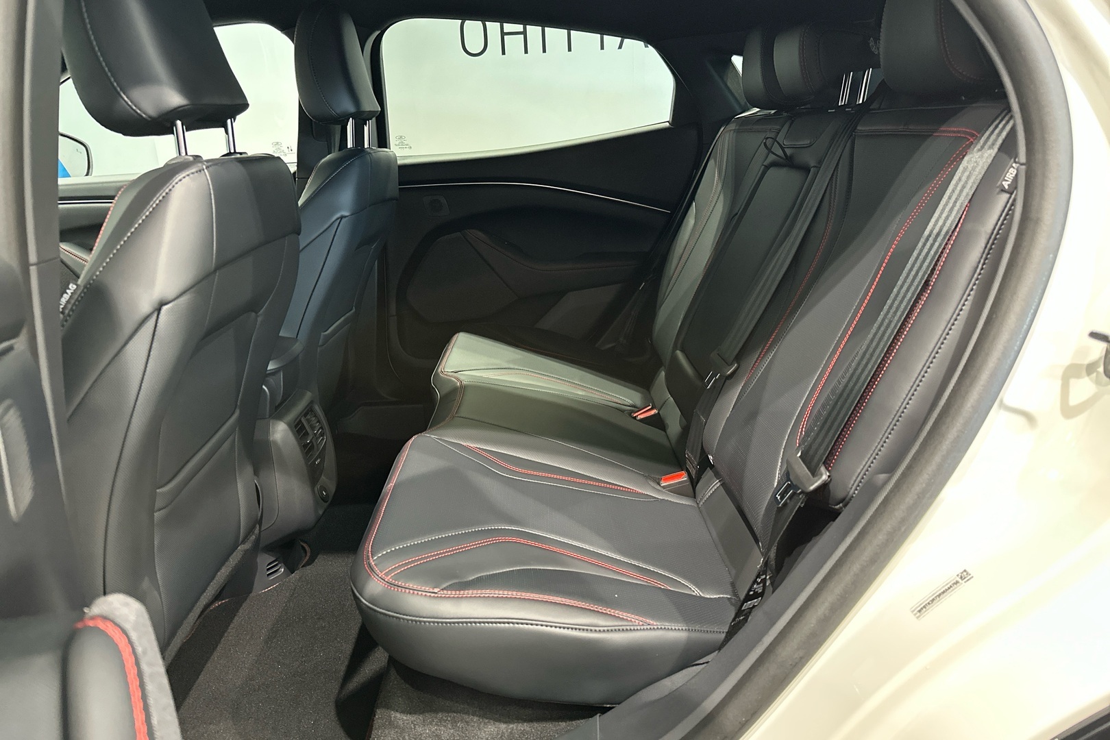 FORD Mustang Mach-E 2025