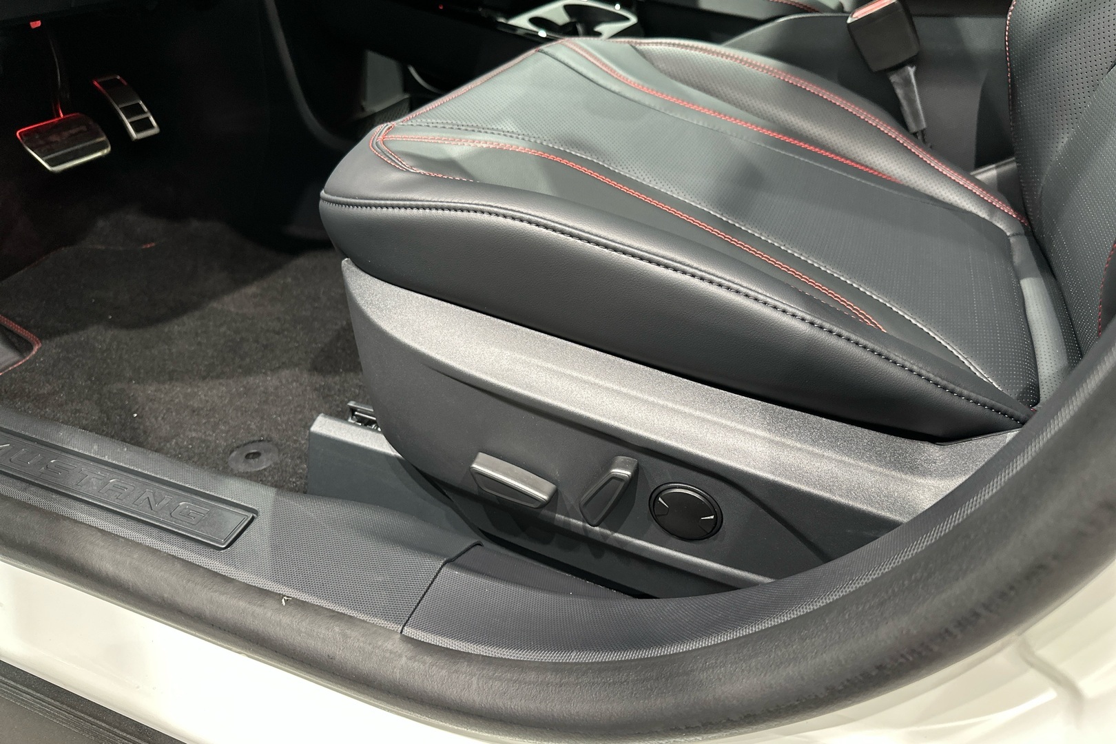 FORD Mustang Mach-E 2025