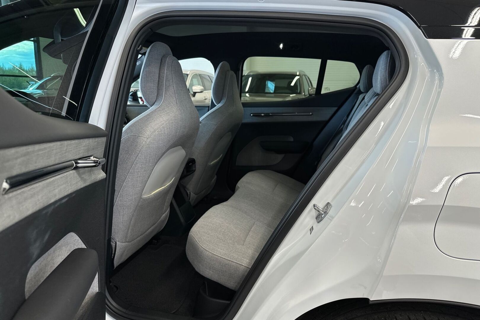 VOLVO EX30 18