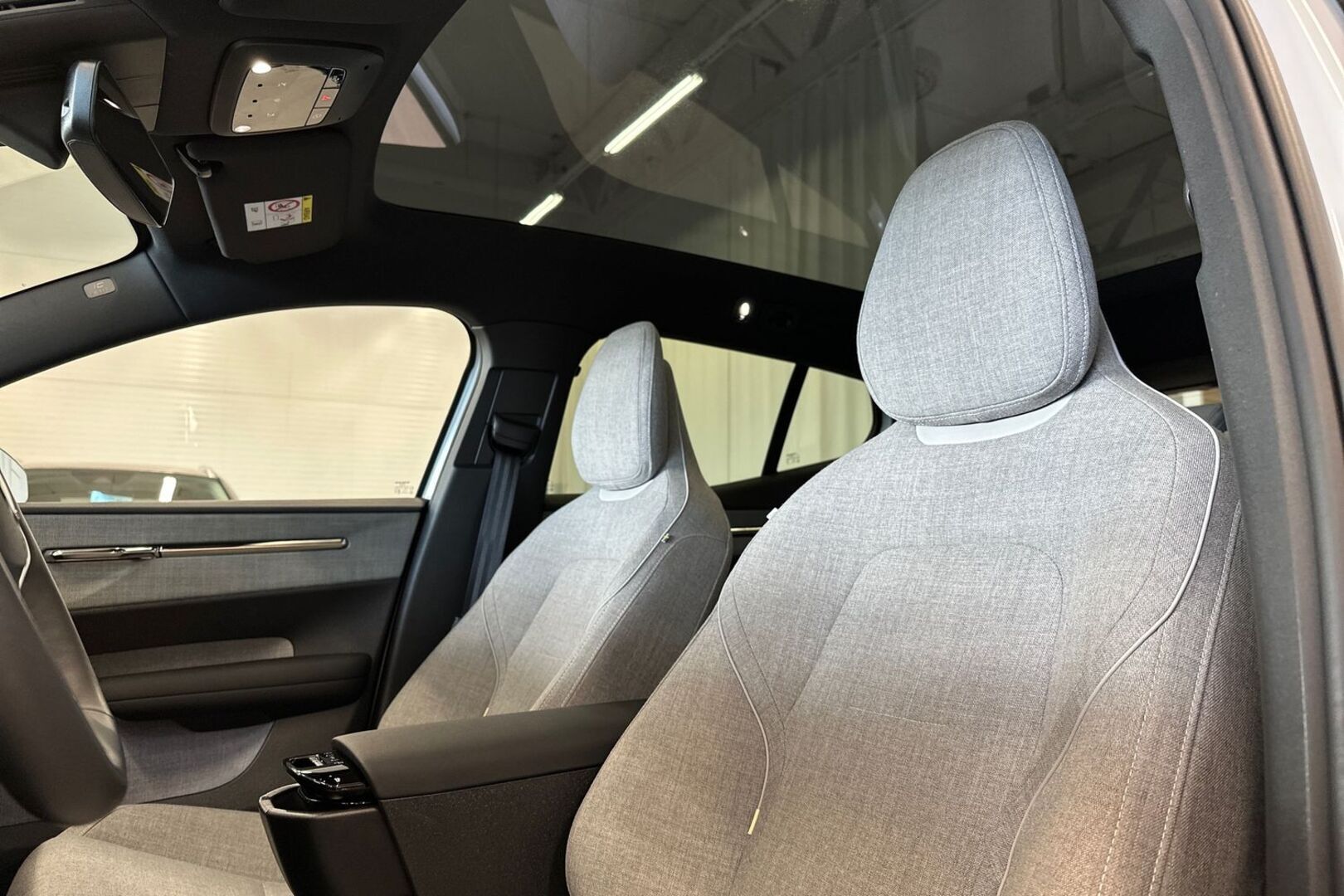VOLVO EX30 21
