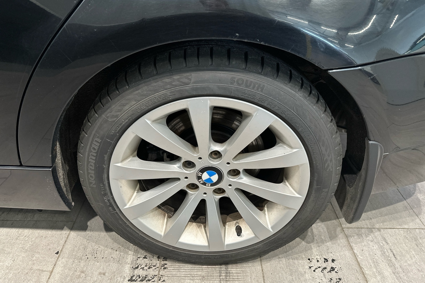 BMW 320 2011