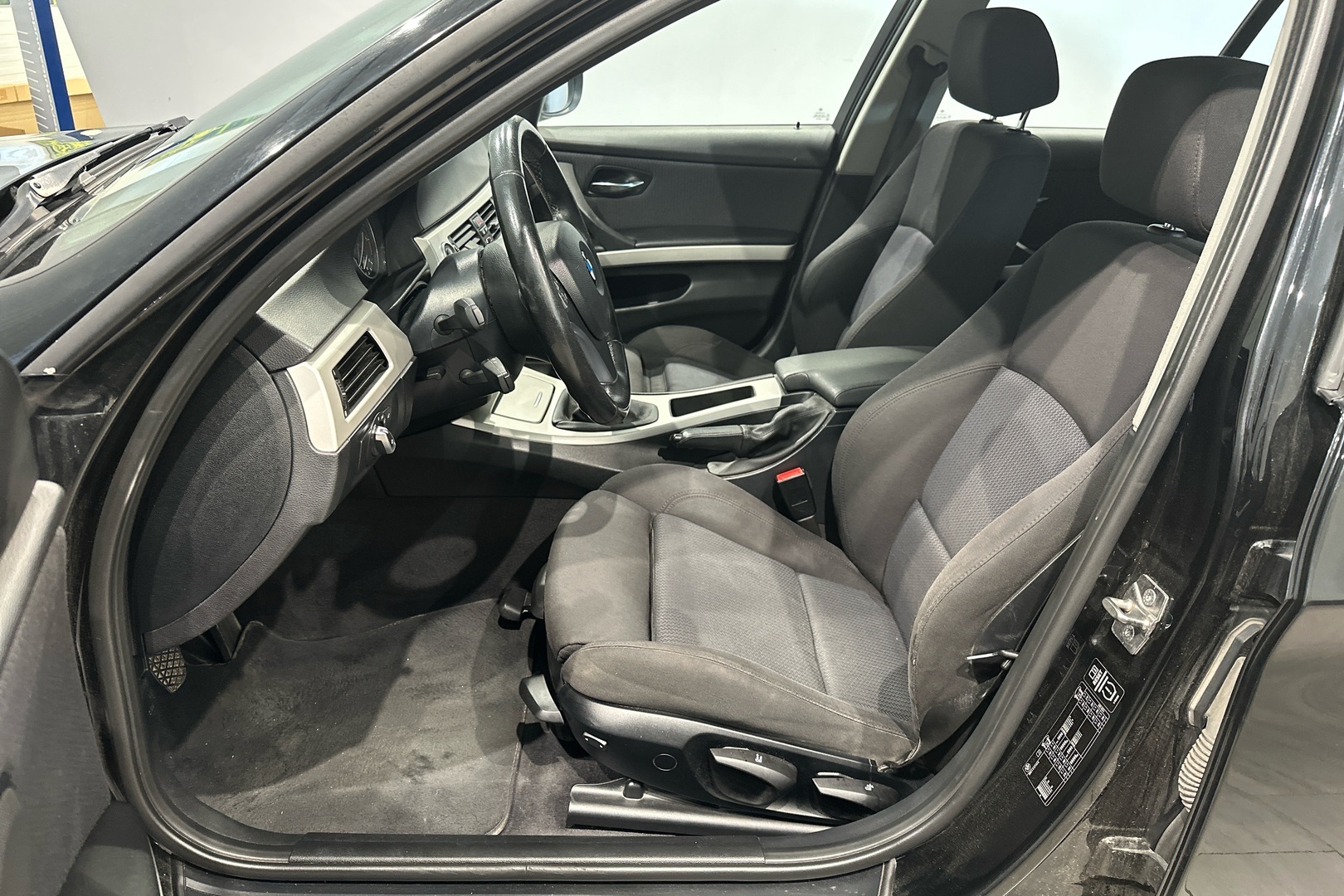 BMW 320 2011