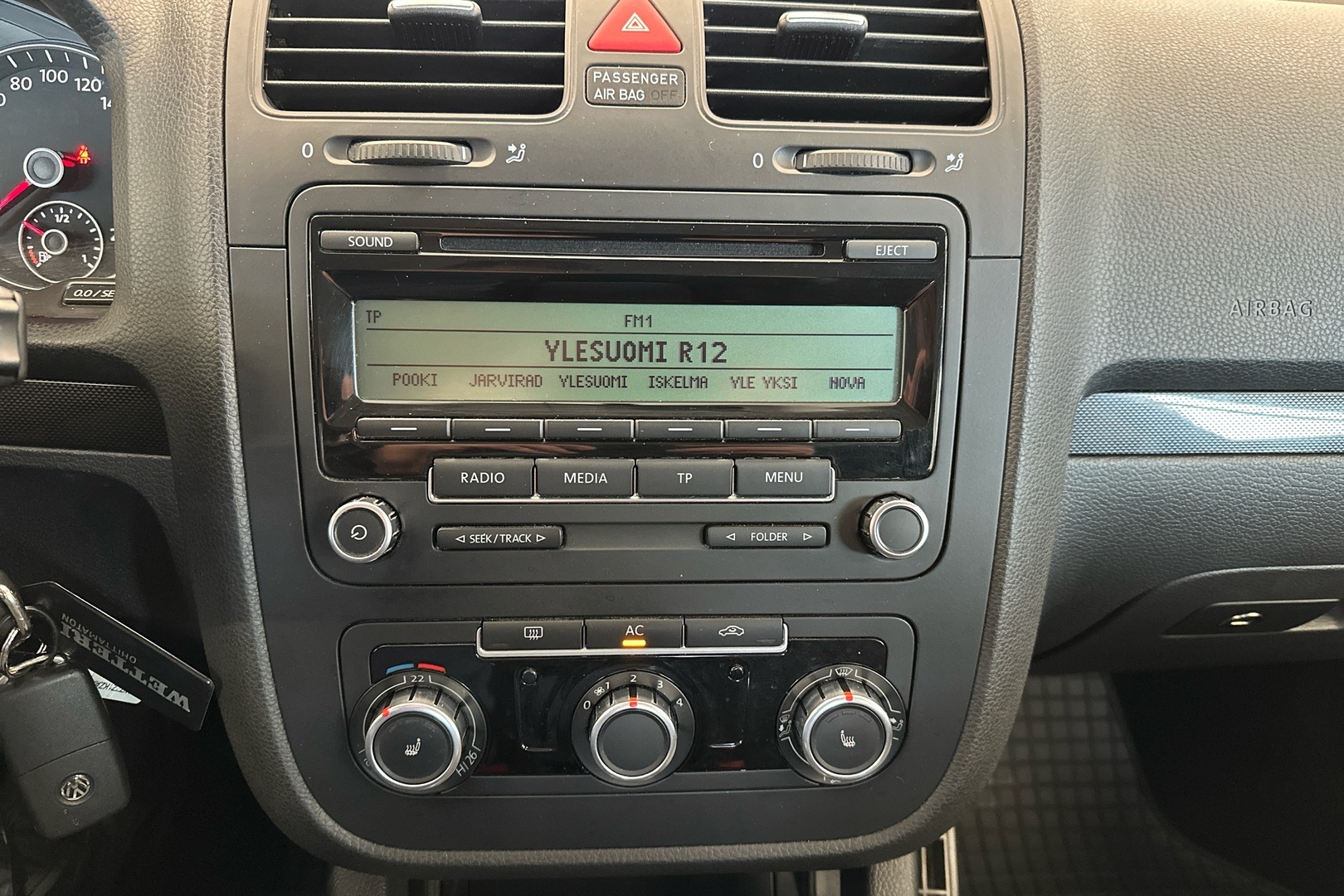 VOLKSWAGEN Jetta 2010