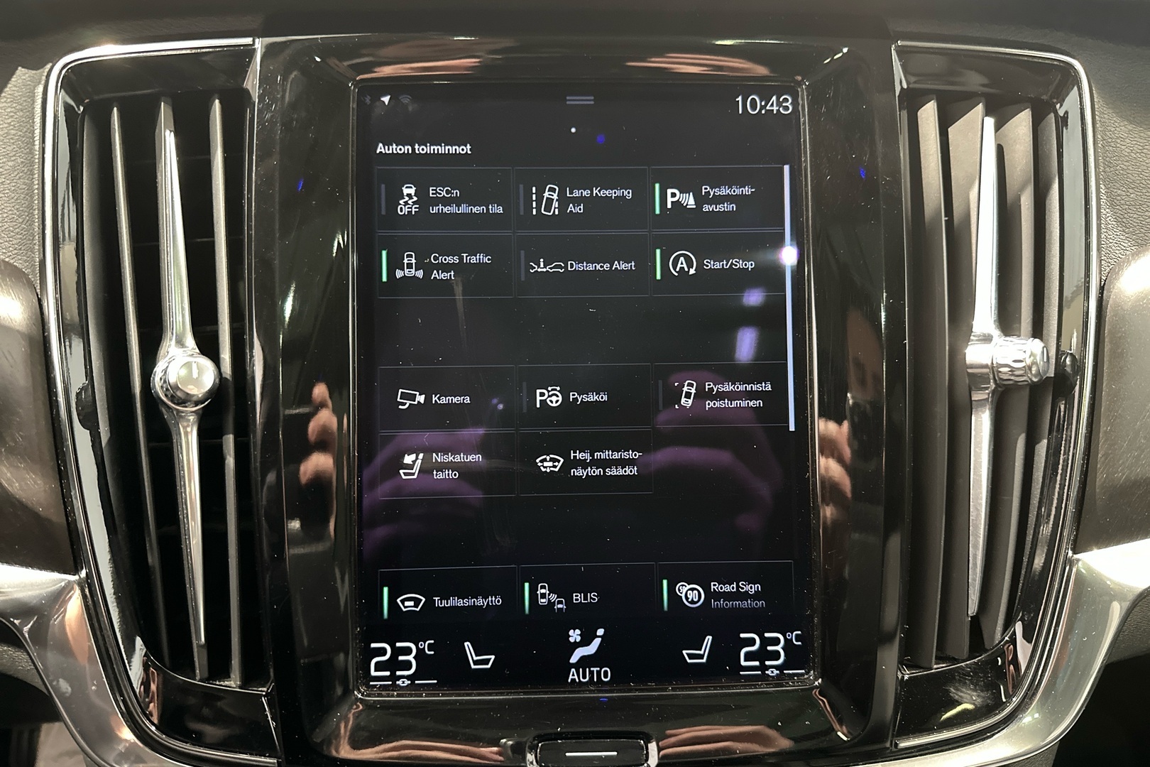 VOLVO V90 Cross Country 2017