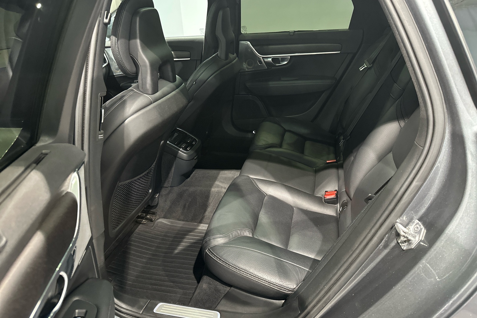 VOLVO V90 Cross Country 2017
