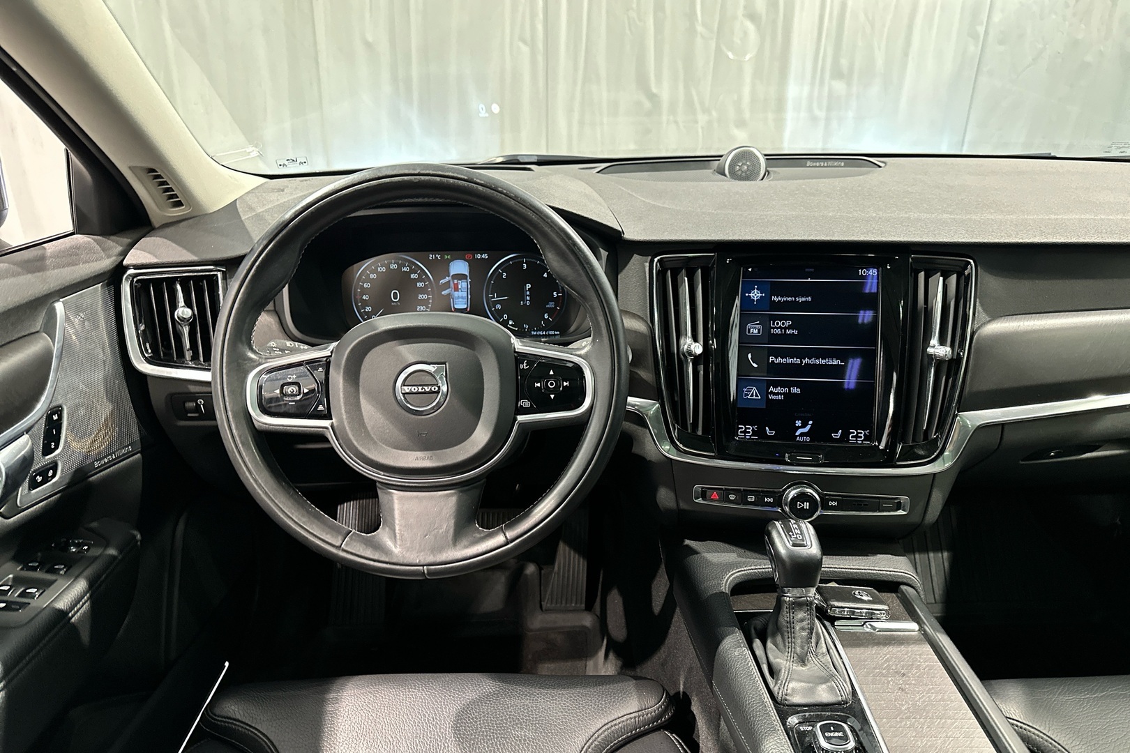 VOLVO V90 Cross Country 2017