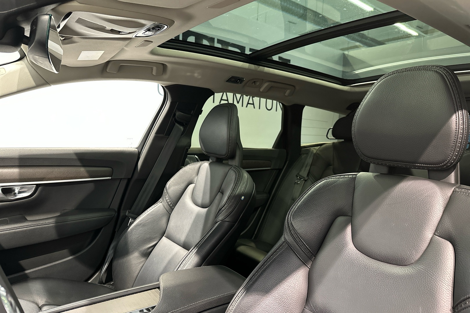 VOLVO V90 Cross Country 2017