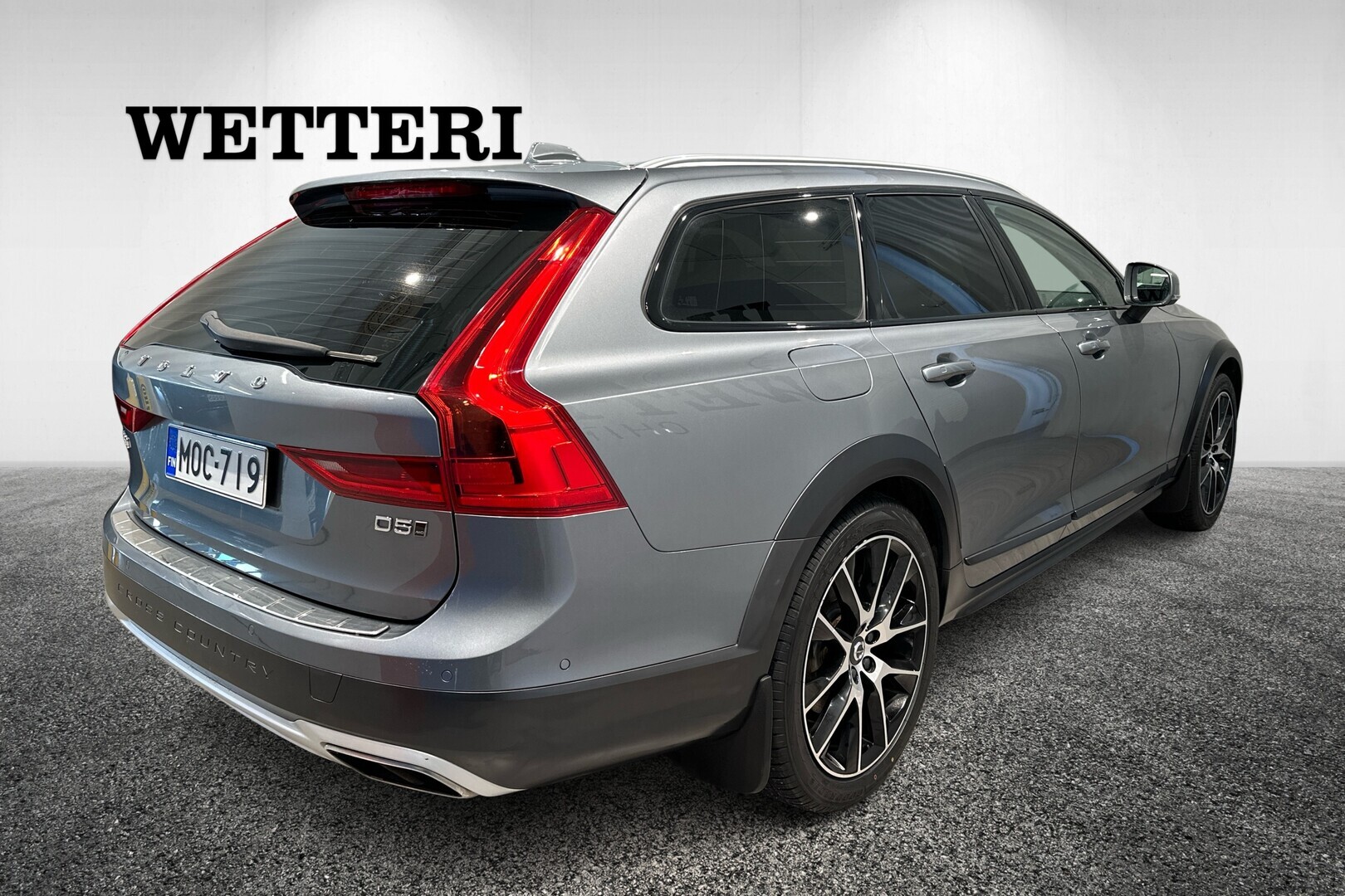 VOLVO V90 Cross Country 2017