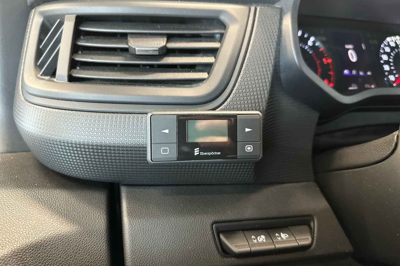 RENAULT Trafic 2023