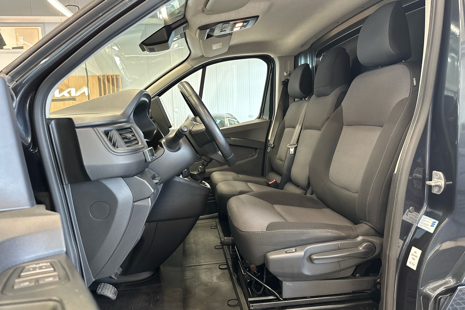 RENAULT Trafic 2023