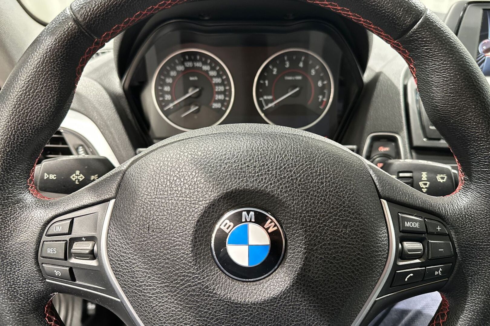 BMW 118 2015