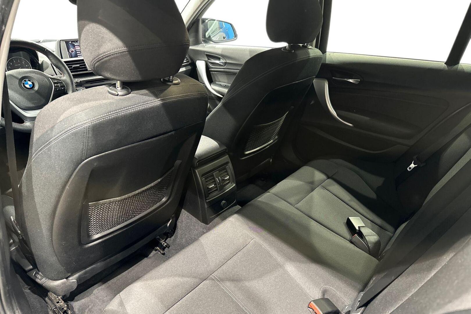 BMW 118 2015