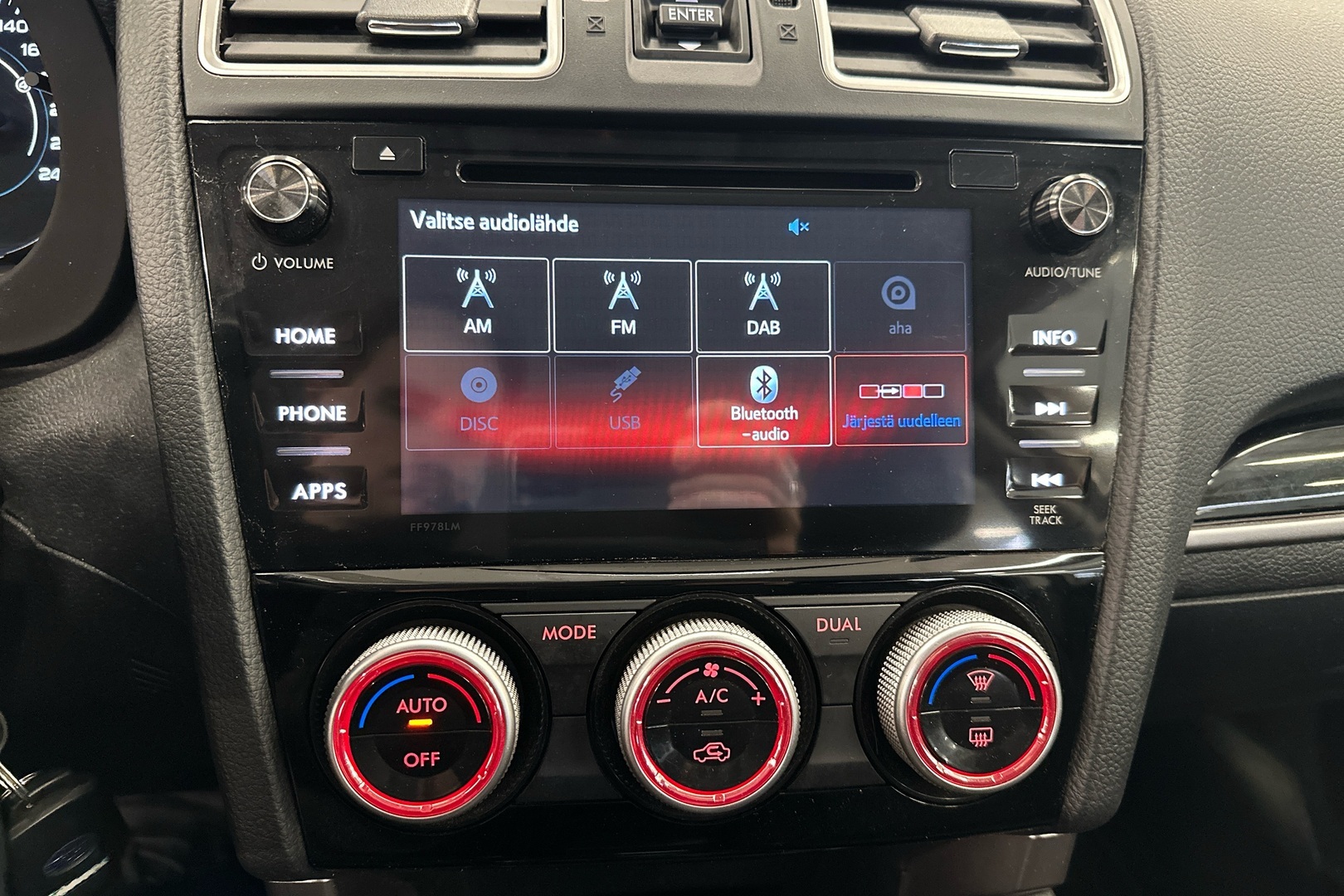 SUBARU Forester 2017