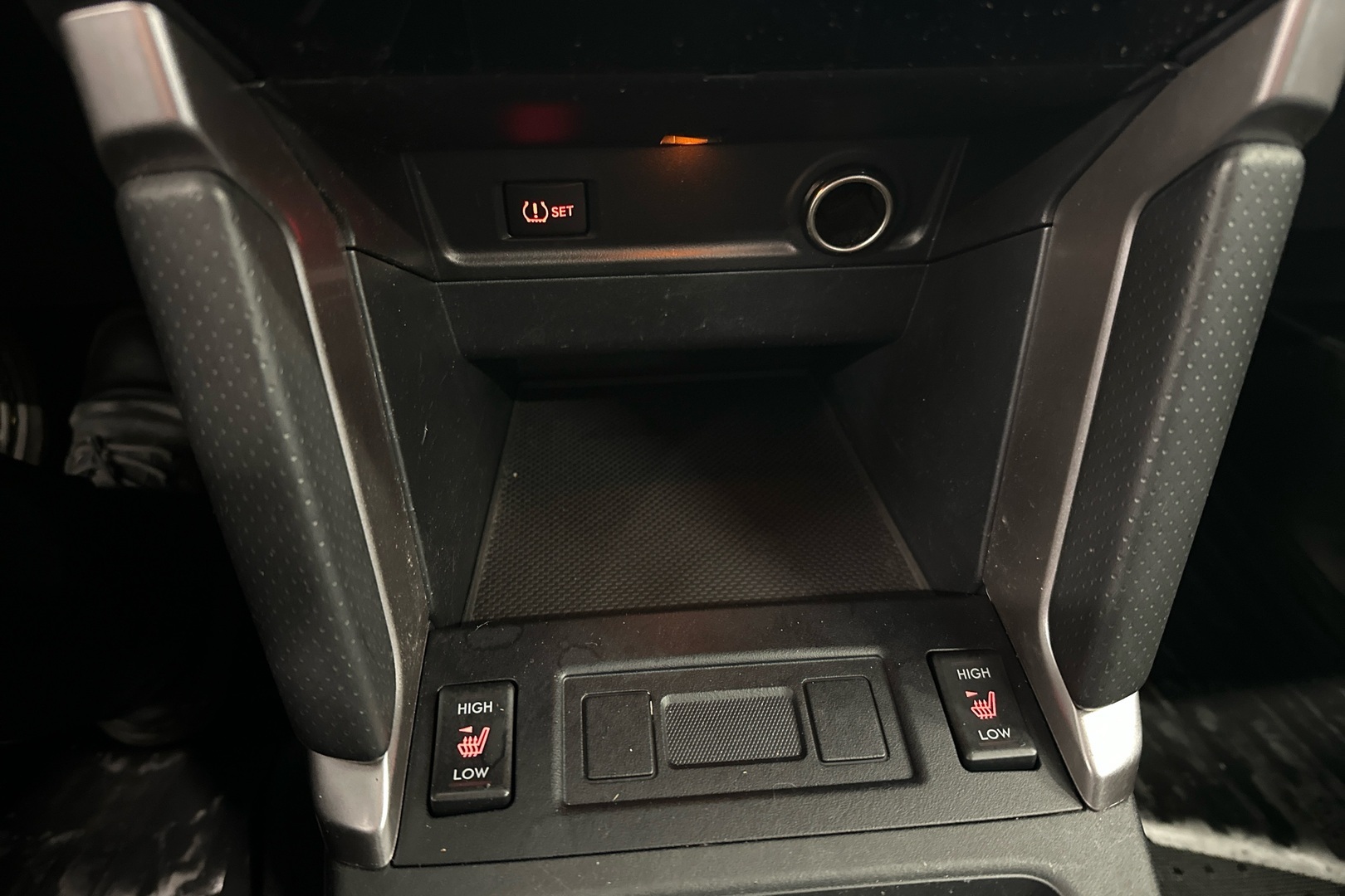 SUBARU Forester 2017